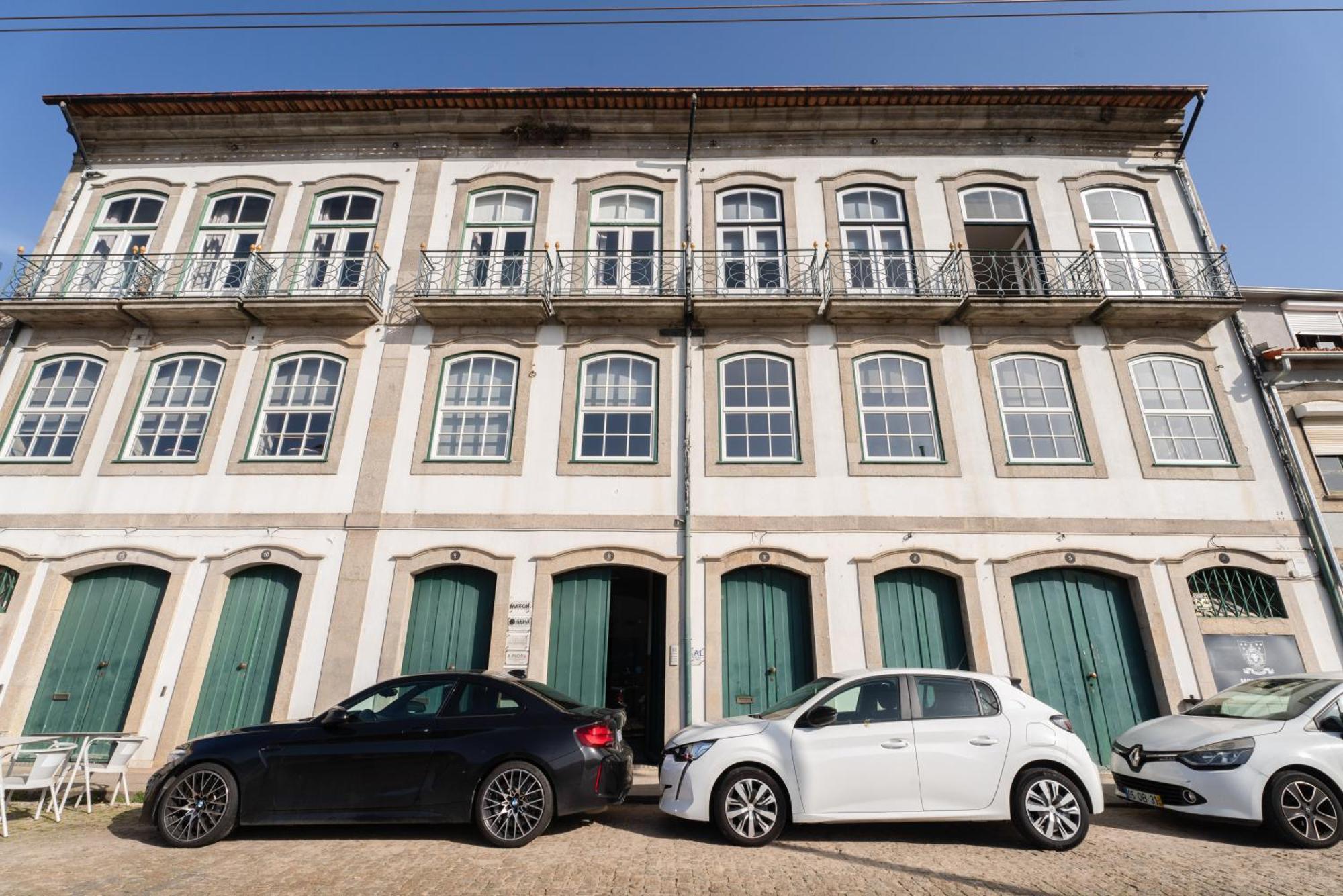 Amazing Studio Douro River Views Porto Luaran gambar