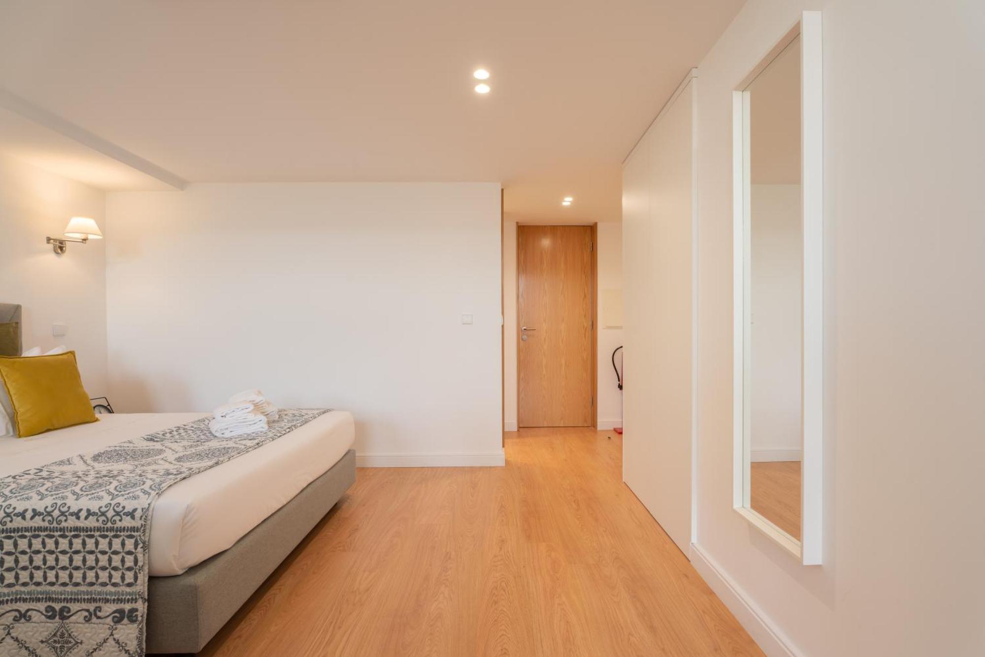 Amazing Studio Douro River Views Porto Luaran gambar